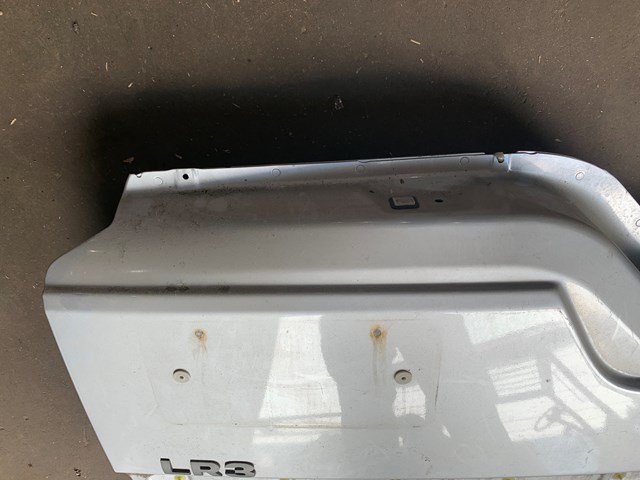 2005 Land Rover LR3 Lower Tail Gate Silver