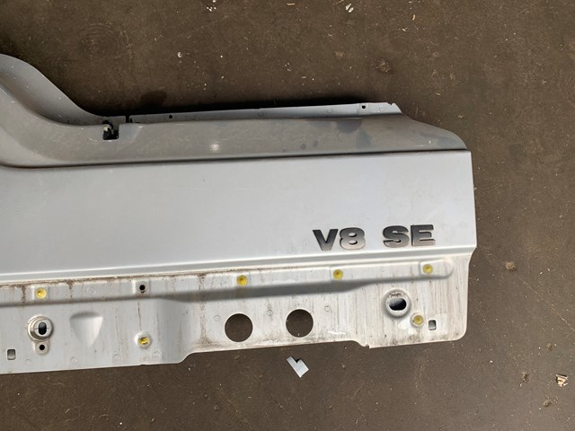 2005 Land Rover LR3 Lower Tail Gate Silver