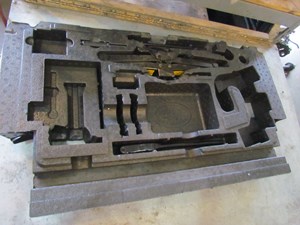 2005 Land Rover LR3 Trunk Spacer w/Jack & Tools KBE500090