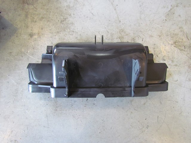 2005 Land Rover LR3 Center Console Lower Tray FDT500012