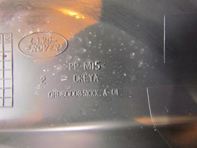 2005 Land Rover LR3 Upper Steering Column Shroud QRB500035