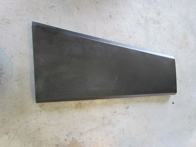2005 Land Rover LR3 RH Passenger B Pillar Trim EMG500280