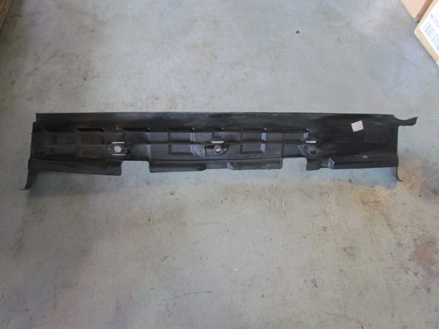 2005 LR3 Radiator Core Support Splash Shield DXJ500100