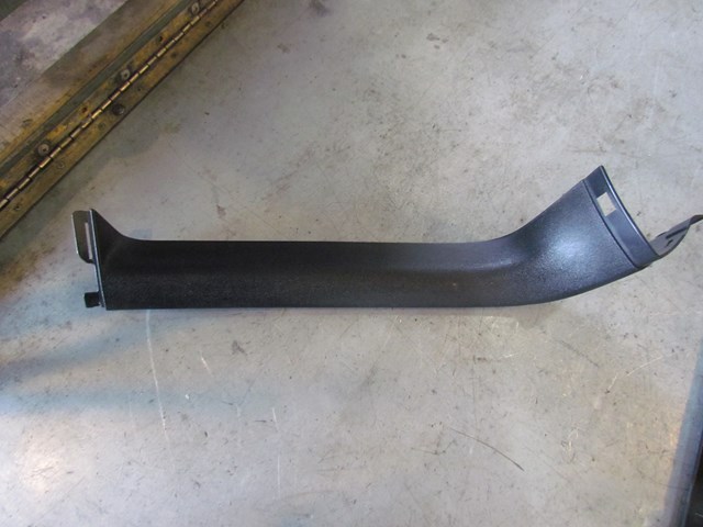2005 Land Rover LR3 LH Tail Gate Trim ERQ000072