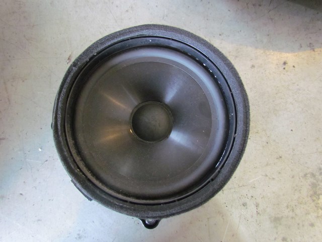 2005 Land Rover LR3 Rear RH Passenger Speaker XQM500290