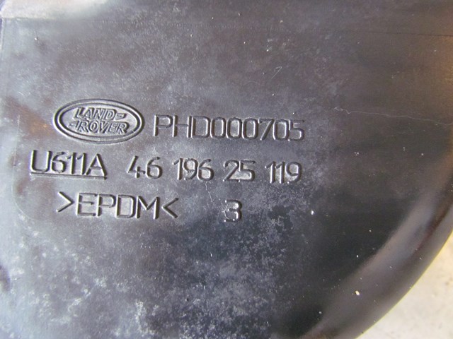 2005 Land Rover LR3 RH Passenger Air Intake Duct PHD000705