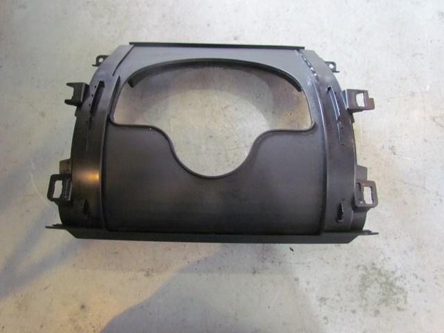 2005 Land Rover LR3 Steering Column Shroud FAI500010