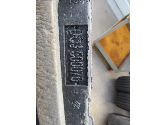 2005 Land Rover LR3 Rear Bumper Foam Absorber DQJ500070