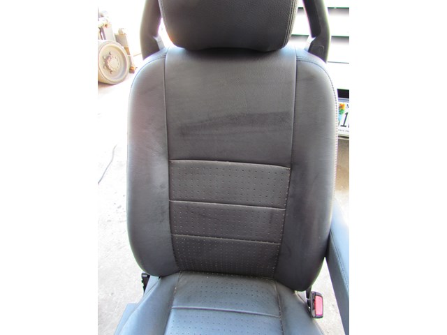 2005 Land Rover LR3 Front RH Passenger Seat See Details