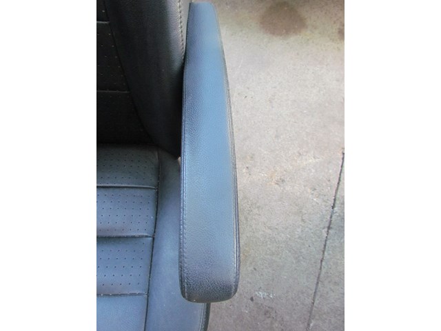 2005 Land Rover LR3 Front RH Passenger Seat See Details