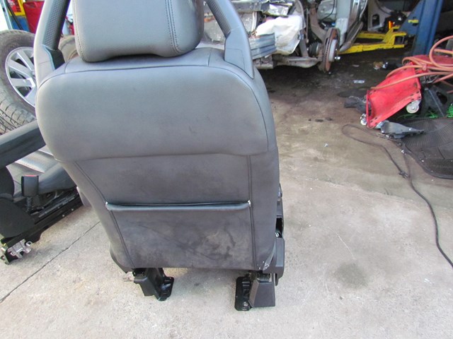 2005 Land Rover LR3 Front RH Passenger Seat See Details