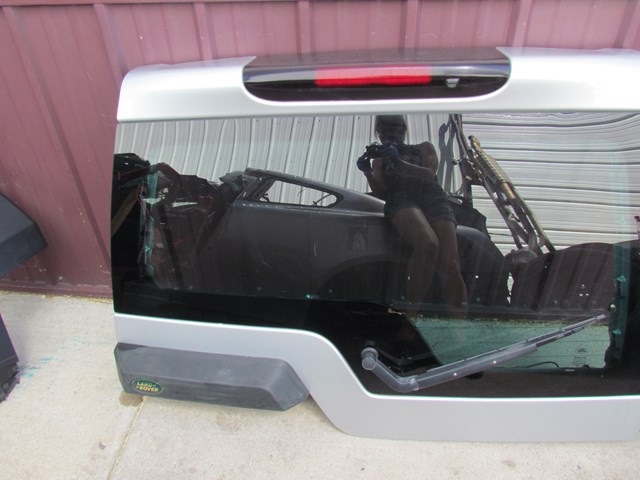 2005 Land Rover LR3 Hatch Upper Silver