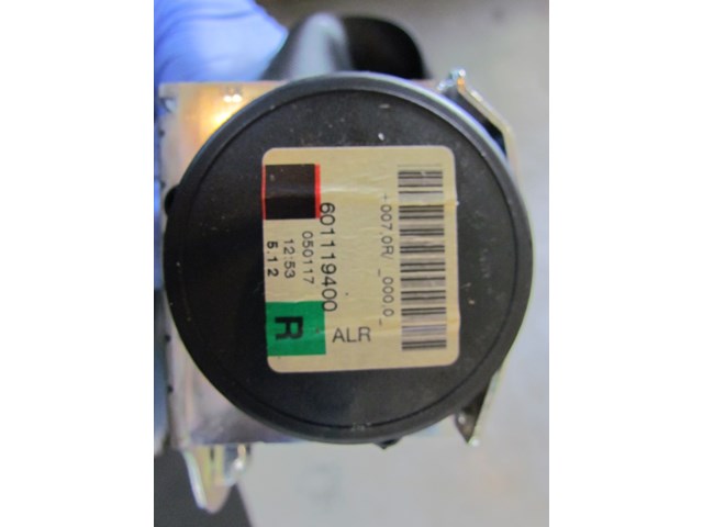 2005 Land Rover LR3 Front RH Passenger Seat Belt