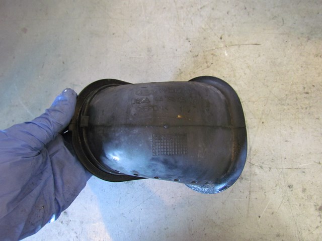 2005 Land Rover LR3 Air Intake Elbow Tube PHD000714