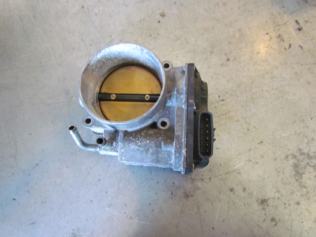 2005 Land Rover LR3 Throttle Body