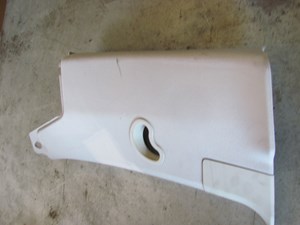 2005 Land Rover LR3 LH Driver C Pillar Trim EMG500344