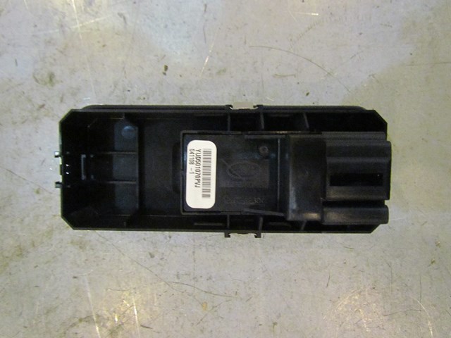 2005 Land Rover LR3 Front RH Passenger Door Switch YUD501070PVJ