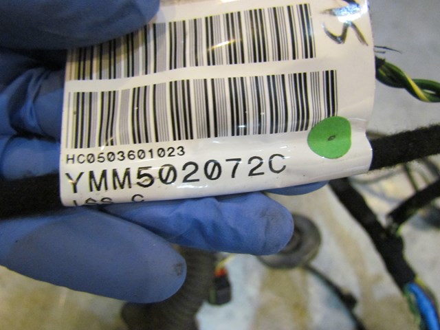 2005 Land Rover LR3 Front RH Pass Door Wiring YMM502072C