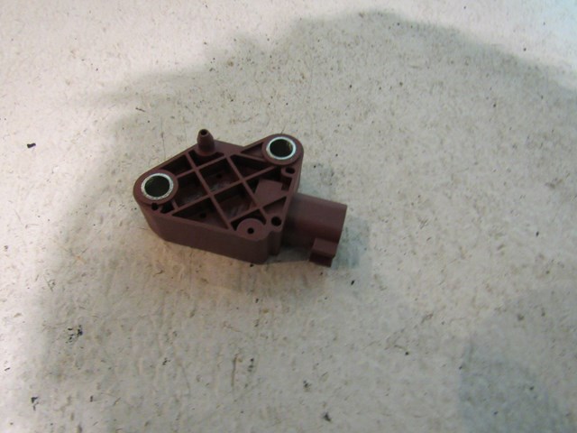 2005 Land Rover LR3 Impact Sensor YDB000141