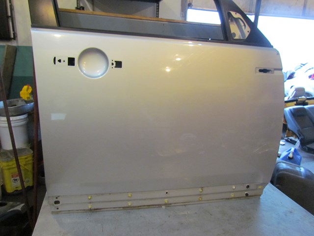 2005 Land Rover LR3 Front RH Passenger Door Shell-See Details