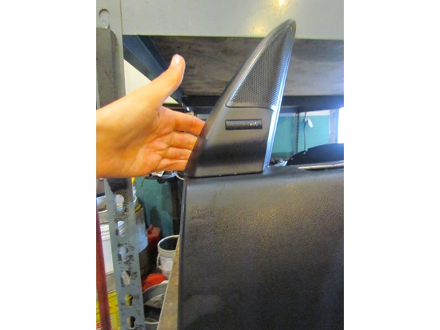 2005 Land Rover LR3 Front RH Passenger Door Panel