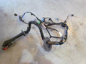 2005 Land Rover LR3 Front LH Driver Door Wiring YMM5019992C