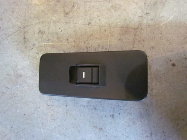 2005 Land Rover LR3 Rear LH Driver Door Switch YUD501070PVJ
