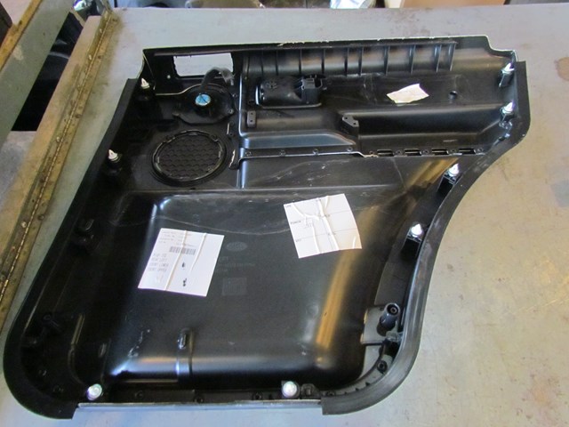 2005 Land Rover LR3 Rear LH Driver Door Panel
