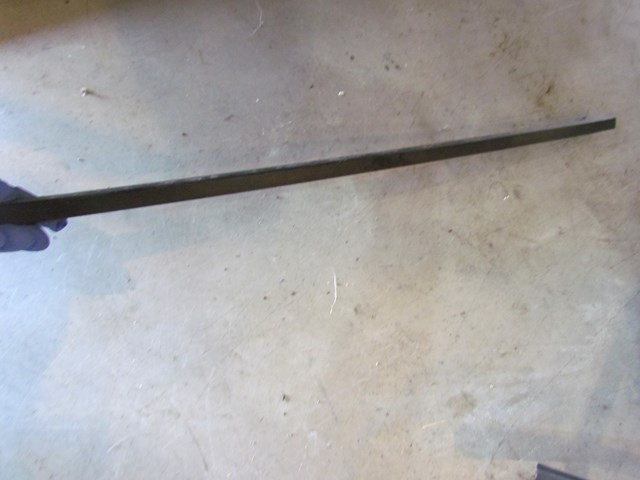2005 Land Rover LR3 Rear RH Bottom Exterior Window Seal
