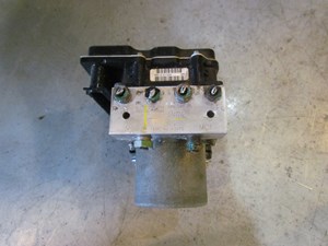 2005 Land Rover LR3 ABS Pump SRB500162