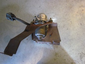 2005 Land Rover LR3 Vacuum Pump / Brake Booster Vacuum Pump OEM SQJ500082