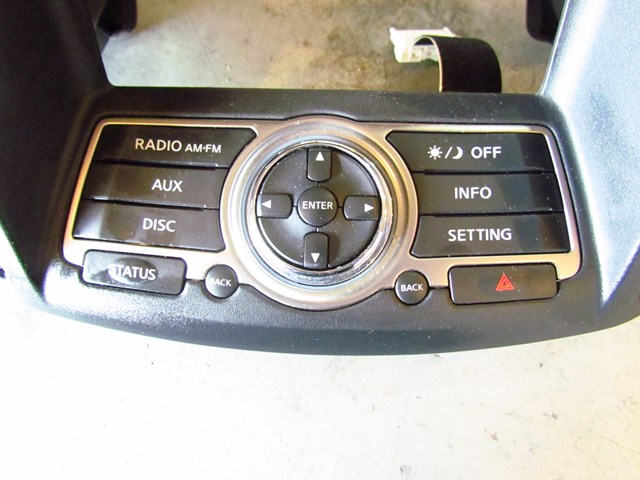 2011 Infiniti G25x Radio Control Panel Nav Screen Trim 28395JK60D