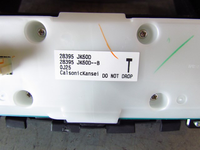 2011 Infiniti G25x Radio Control Panel Nav Screen Trim 28395JK60D