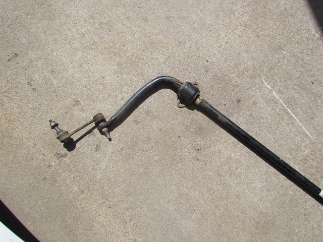 2005 Land Rover LR3 Rear Sway Bar w/Links & Mounts 