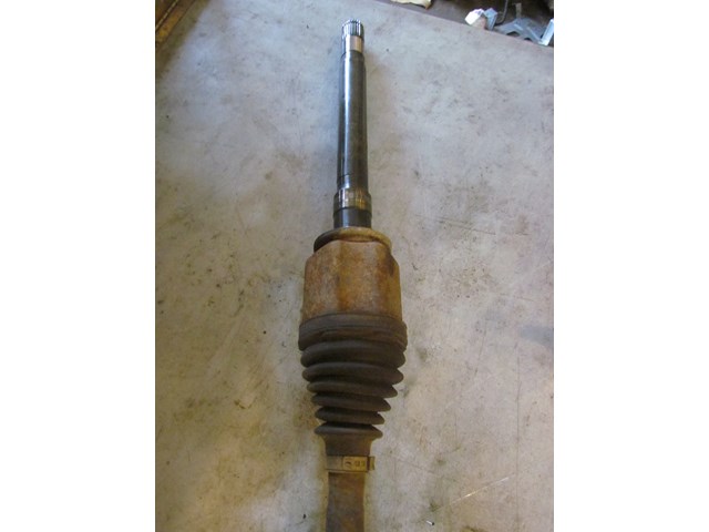 2005 Land Rover LR3 Front RH Passenger Axle Shaft