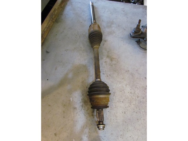 2005 Land Rover LR3 Front RH Passenger Axle Shaft