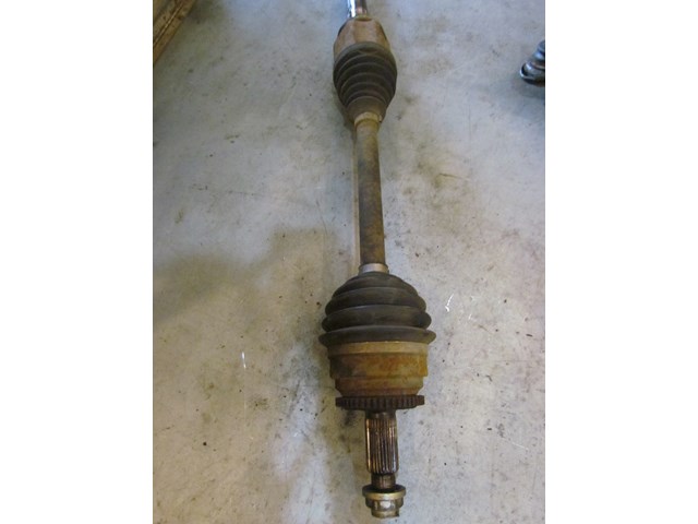 2005 Land Rover LR3 Front RH Passenger Axle Shaft