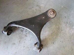 2005 Land Rover LR3 Front LH Driver Upper Control Arm