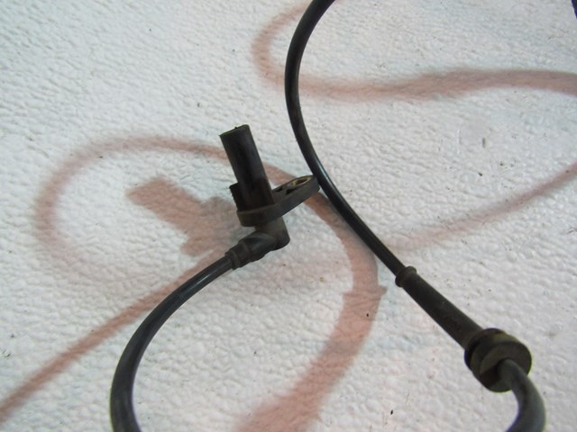 2005 Land Rover LR3 Front LH Driver ABS Sensor