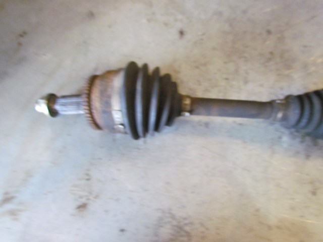 2005 Land Rover LR3 Front LH Driver Axle Shaft