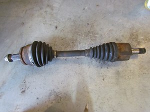 2005 Land Rover LR3 Front LH Driver Axle Shaft