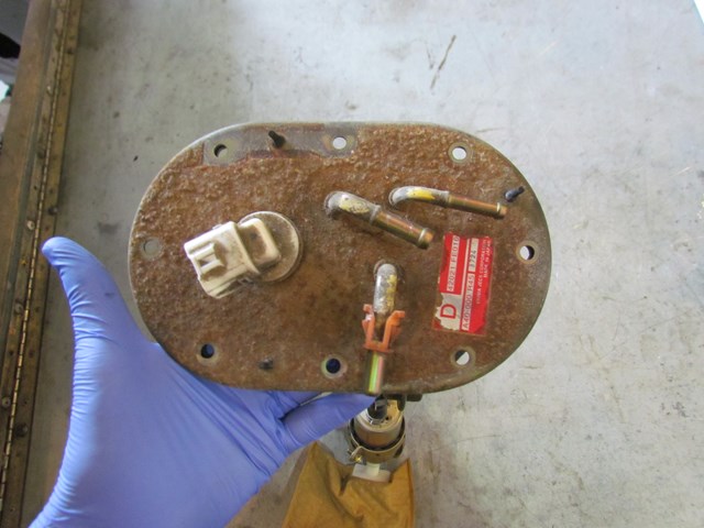 2004 Subaru Forester XT Fuel Pump Assy 42021 FE010