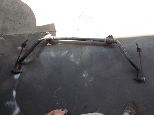 2005 Land Rover LR3 Front Sway Bar w/Links & Mounts RBL500060