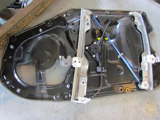 2011 Infiniti G25x Front LH Driver Window Motor & Regulator