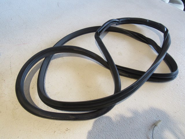 2011 Infiniti G25x Rear LH Driver Door Seal