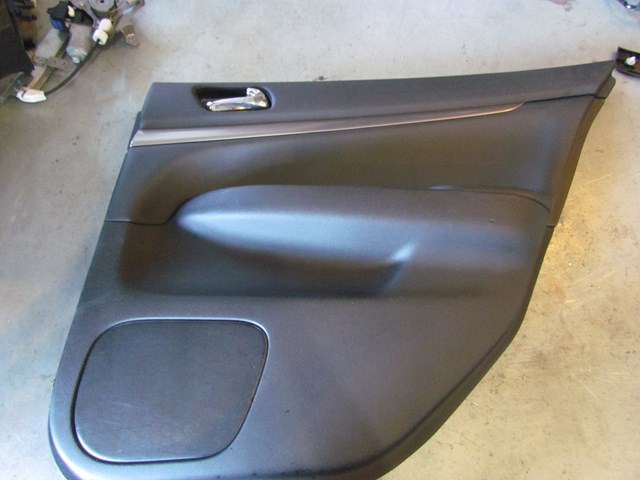 2011 Infiniti G25x Rear RH Passenger Door Panel