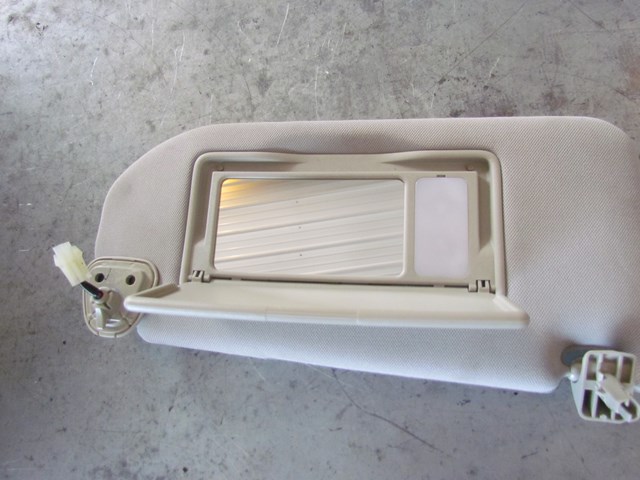 2011 Infiniti G25x RH Passenger Sun Visor