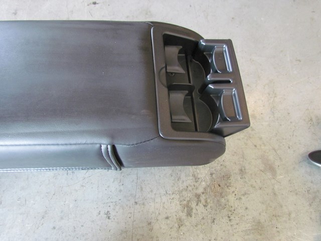 2011 Infiniti G25x Rear Seat Back Arm Rest w/ Cup Holders