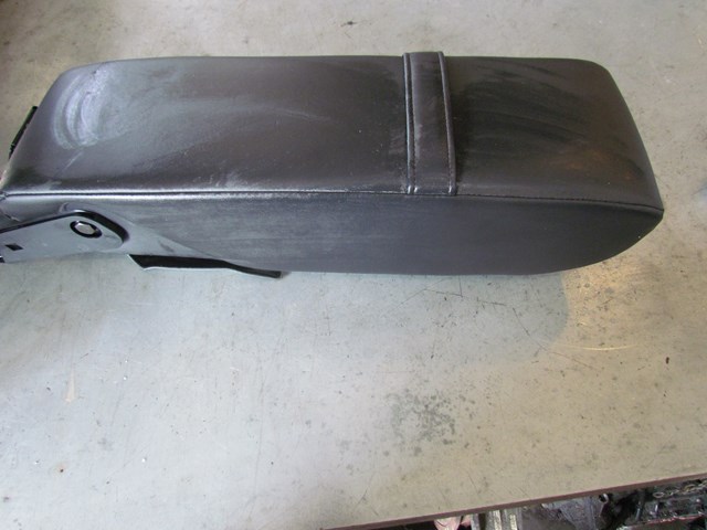 2011 Infiniti G25x Rear Seat Back Arm Rest w/ Cup Holders