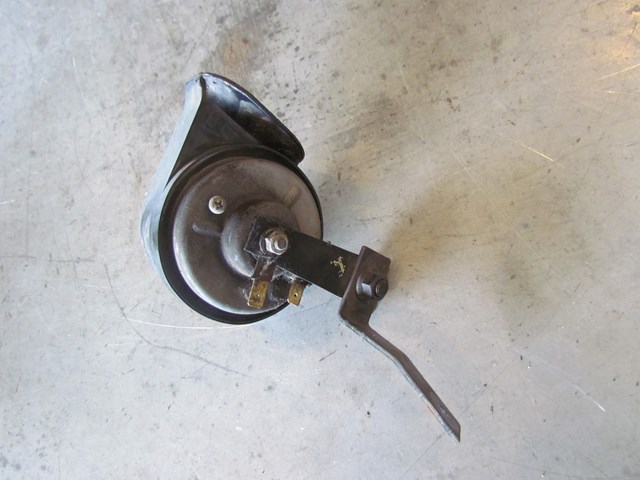 2011 Infiniti G25x Sedan RH Passenger Horn